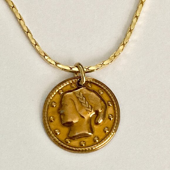 Vintage French Italian Coin Charm Bracelet Gold Plated Wire France Italy Lady - Picture 4 of 10